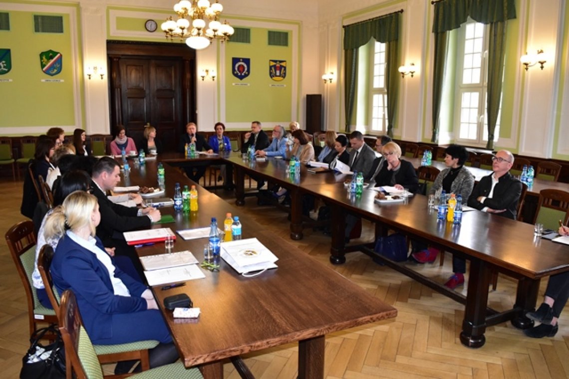 Spotkanie sprawozdawczo-wdrożeniowe na temat organizacji Systemu Doradztwa Edukacyjno-Zawodowego w jednostkach oświatowych powiatu wejherowskiego w dniu 27.04.2017 r.